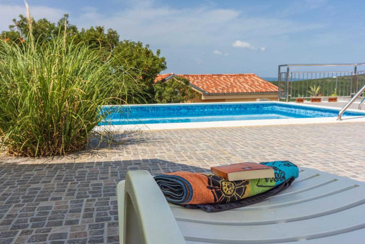 Apartmani Jaric Novi Vinodolski Luaran gambar