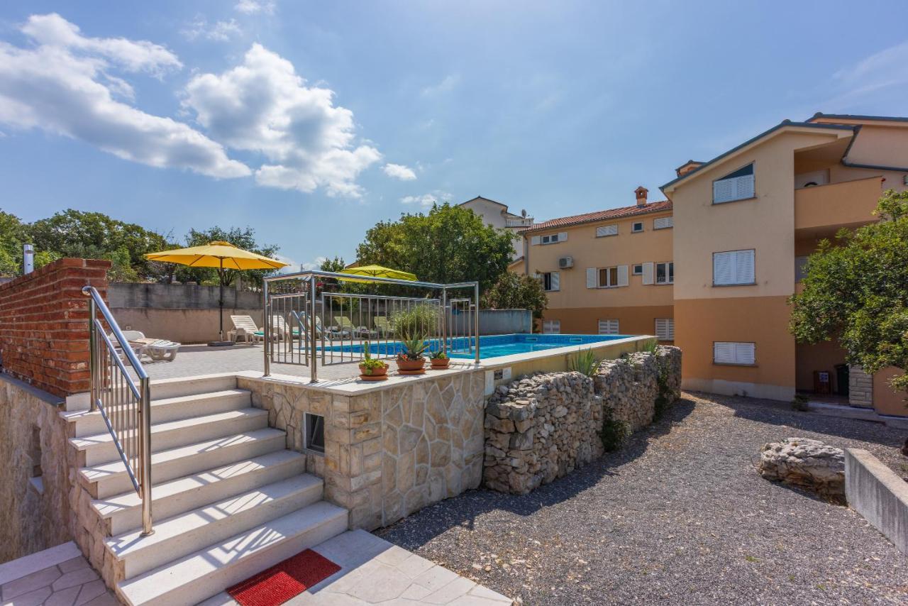 Apartmani Jaric Novi Vinodolski Luaran gambar