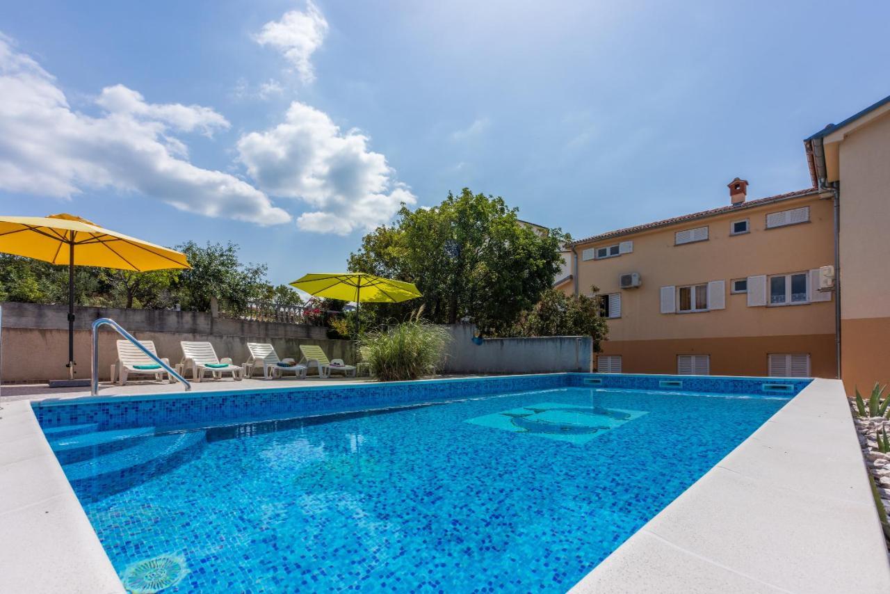 Apartmani Jaric Novi Vinodolski Luaran gambar